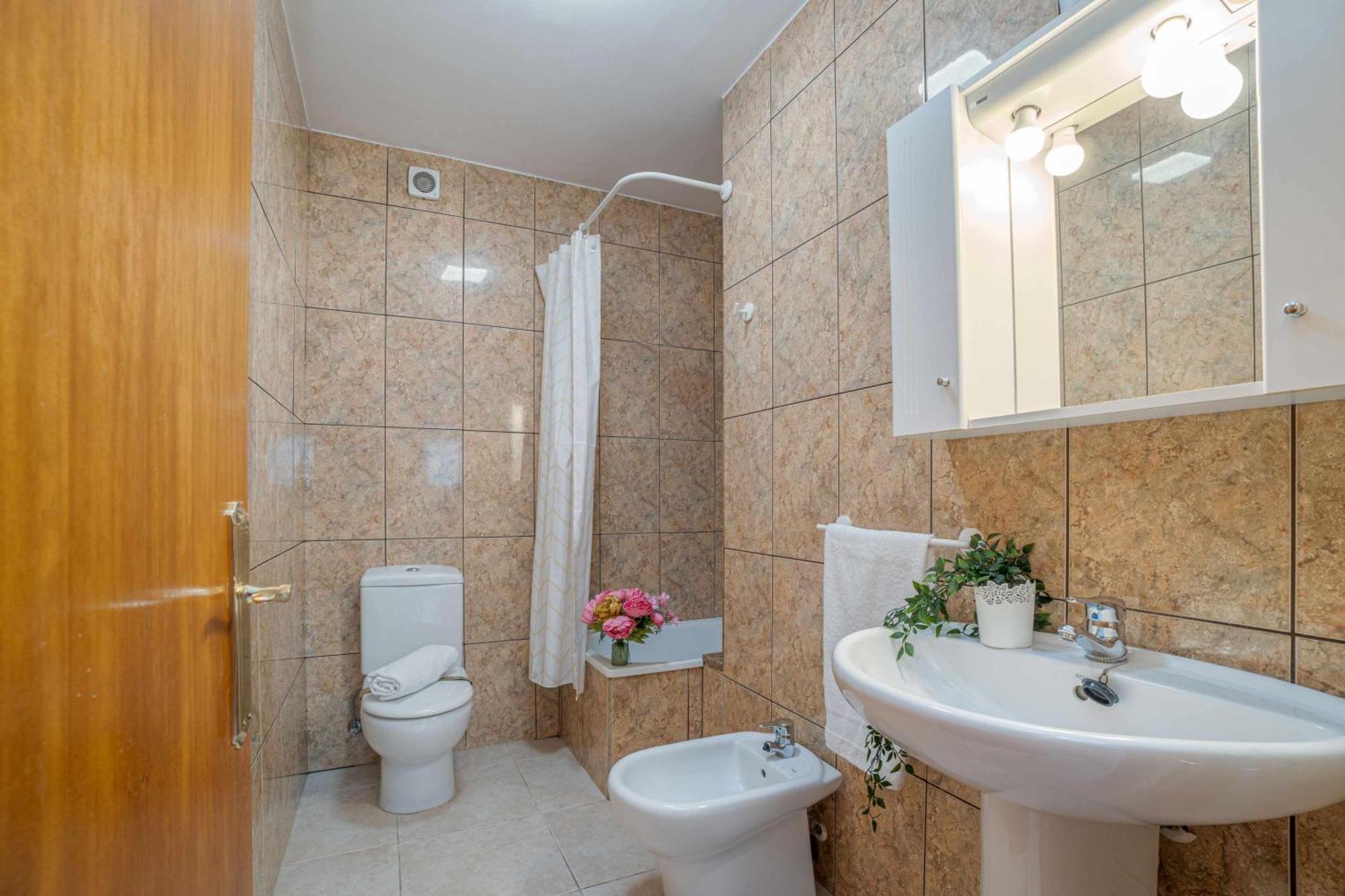 Jouvacations Villa Freser เอมปูเรียบราบา ภายนอก รูปภาพ