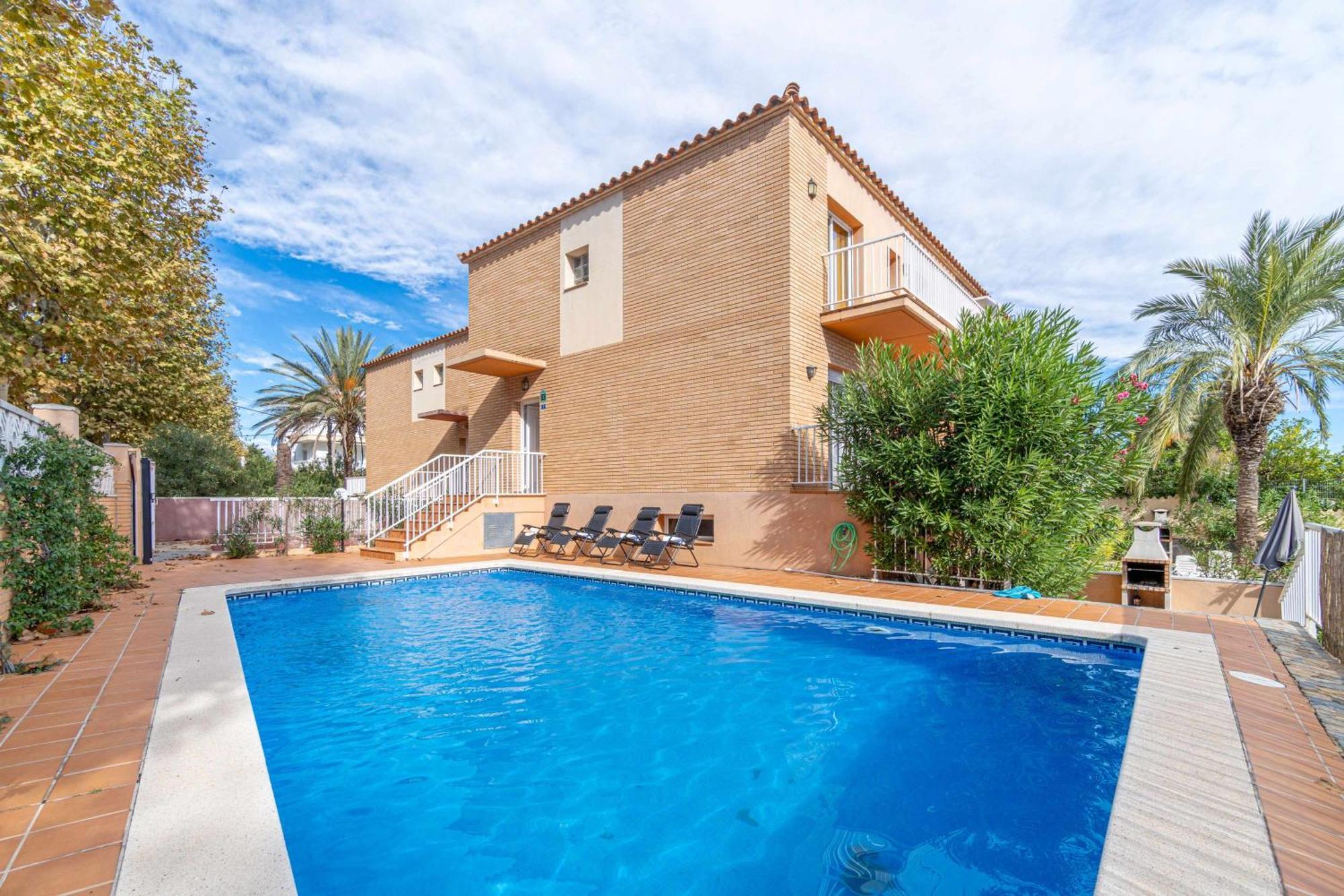 Jouvacations Villa Freser เอมปูเรียบราบา ภายนอก รูปภาพ